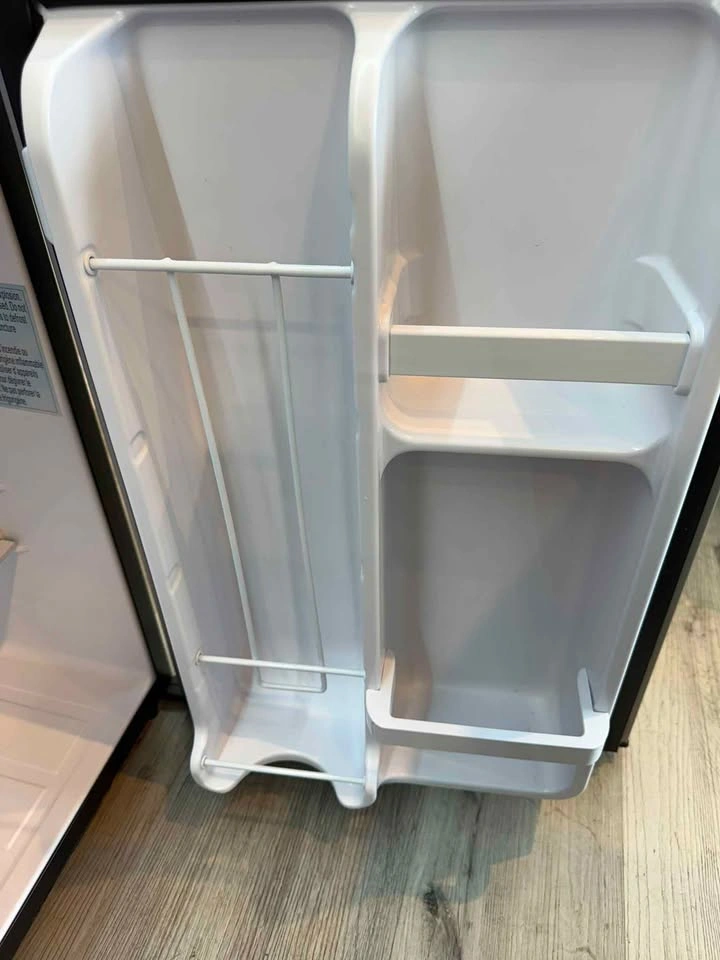 Frigidaire Compact Refrigerator - Stainless Steel - photo 4