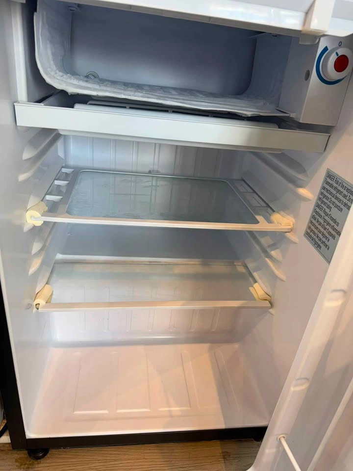 Frigidaire Compact Refrigerator - Stainless Steel - photo 5