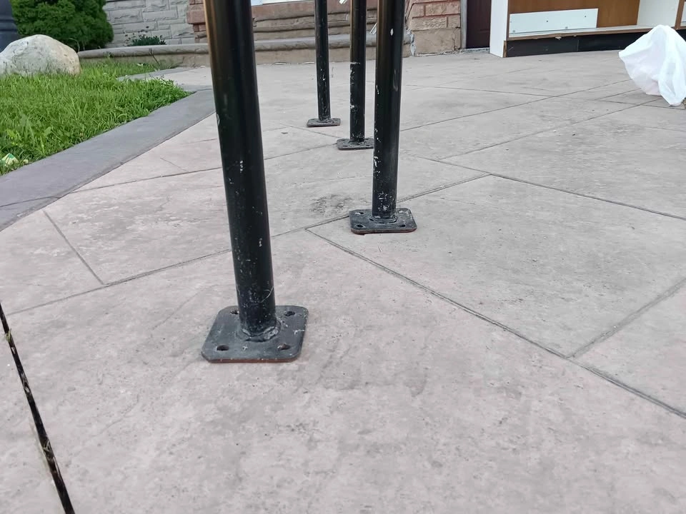 Accessibility support rails - photo 4