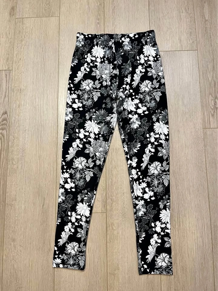SWEETLEGS Black, Grey & White Floral Leggings - One Size