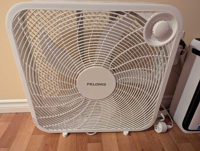 PELONIS 3-Speed Box Fan for Full-Force Circulation