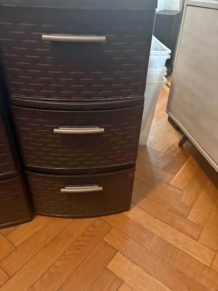 Rubbermaid drawers