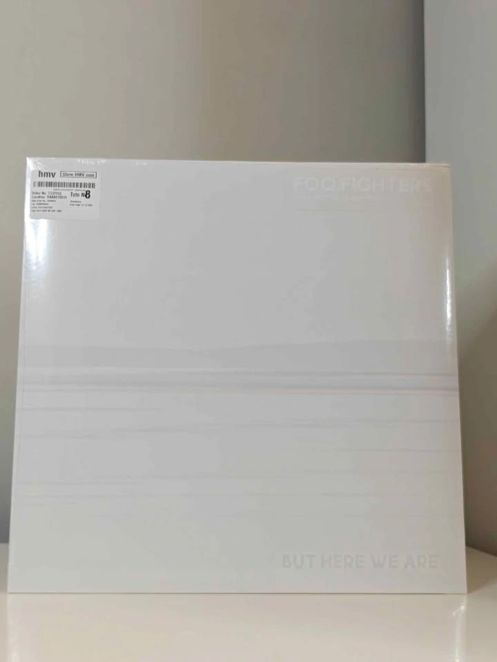 Foo Fighters rare green vinyl But Here We Are - photo 2