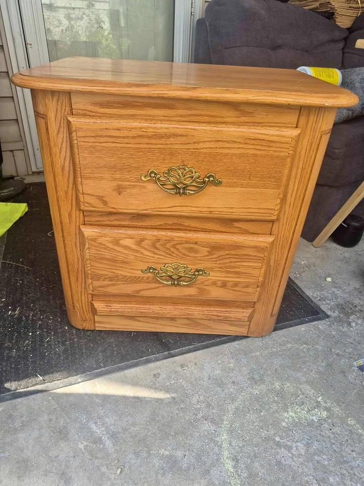 Shermag 2-Drawer Oak Nightstand