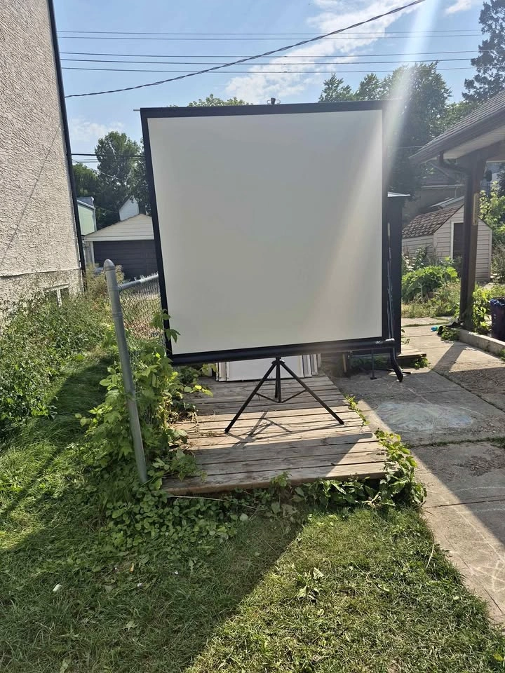 Elite Screens T85UWS1 Tripod Projector Screen