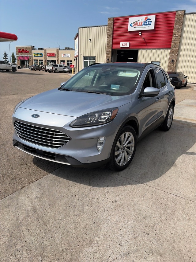 2022 Ford Escape Titanium AWD 2.0