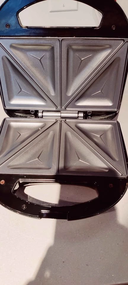Sandwich Toaster - photo 2