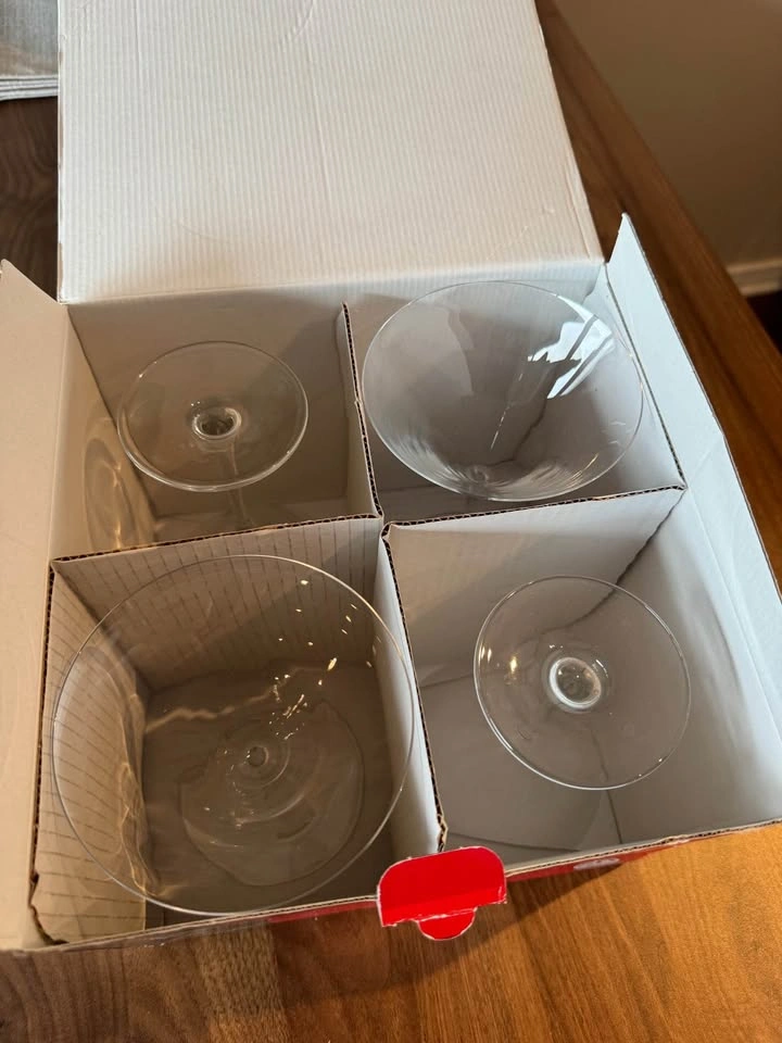 Set of 4 Martini Glasses - photo 3