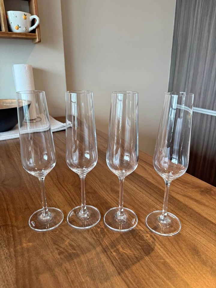 Set of 4 Champagne Flutes