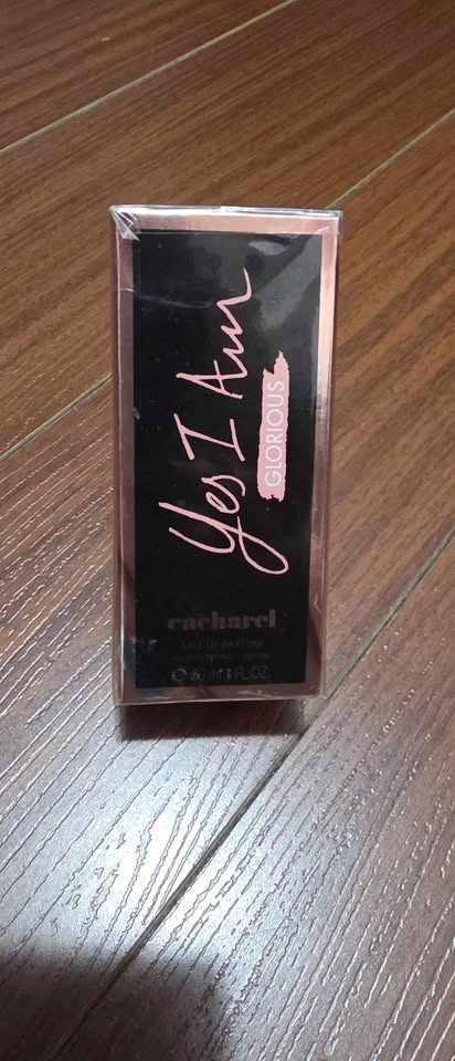 Cacharel Yes I am Glorious Eau de Parfum 30 ml - New - photo 5