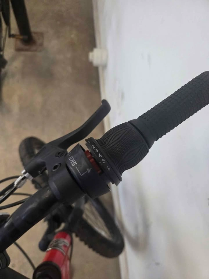 Dynacraft Mountain Bike - photo 2
