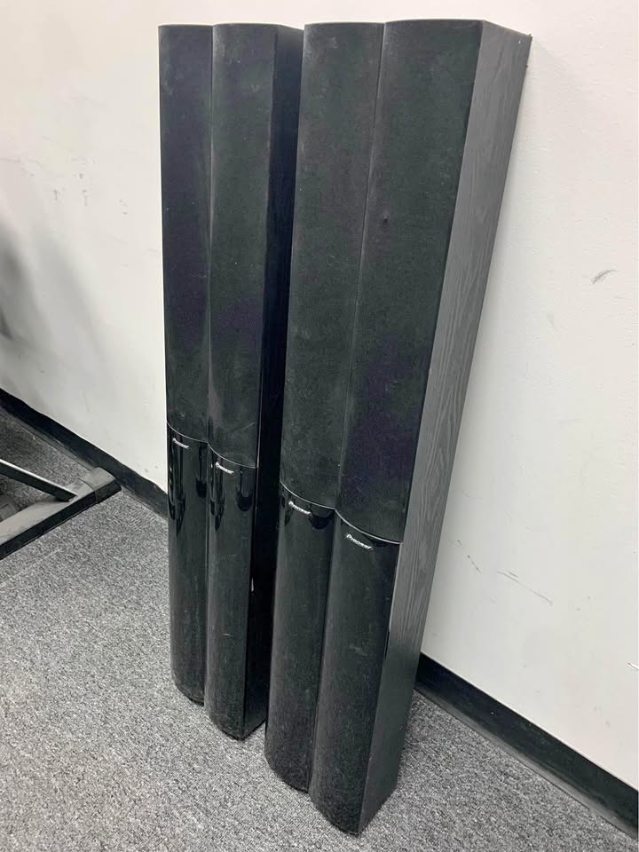 Pioneer S-FCR4700 4 Tower Speakers - Superior Sound!
