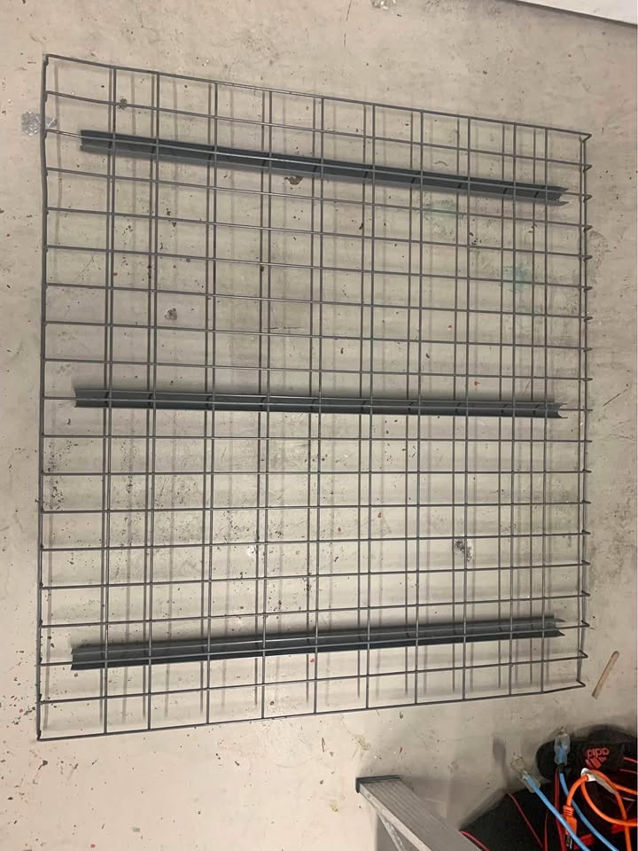 Pallet Rack Wire Decking – 46” x 43”