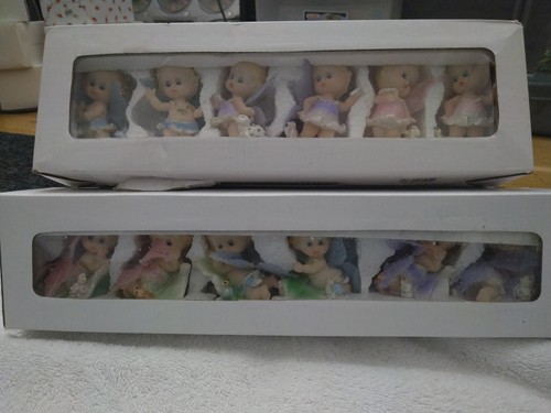 Both Sets Miniature Collectibles Figurines Small Baby Dolls - photo 4