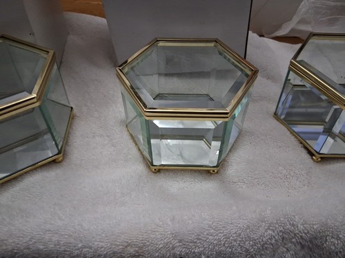 Hexagonal Glass W/ Mirror Trinket Box - photo 3
