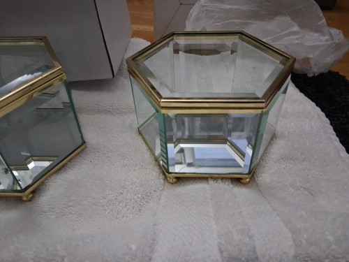 Hexagonal Glass W/ Mirror Trinket Box - photo 4