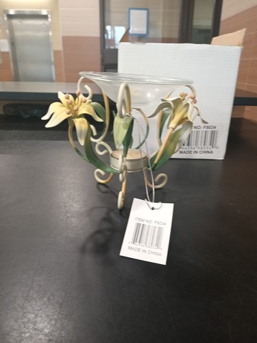 Two Vintage Style Tole Metal Flower Tealight Candle Holder - photo 4