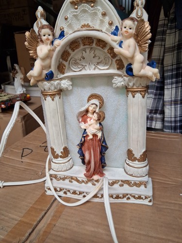 Madonna And Child Shrine Figurine W/ Plug In Light