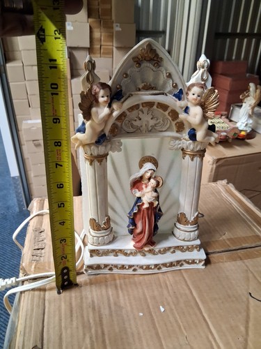 Madonna And Child Shrine Figurine W/ Plug In Light - photo 2