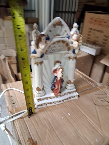 Madonna And Child Shrine Figurine W/ Plug In Light - photo 3