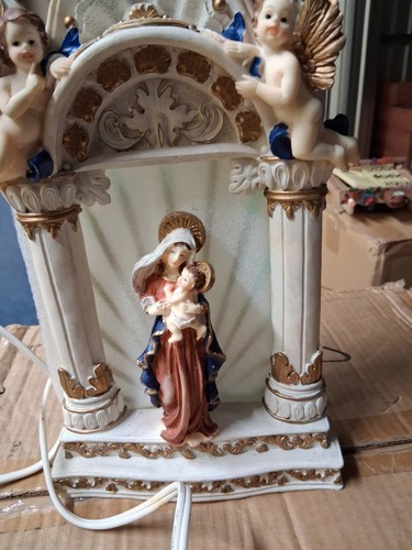 Madonna And Child Shrine Figurine W/ Plug In Light - photo 5