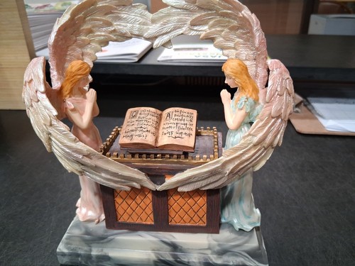 Ark Of The Covenant Plays Music And Lights Up