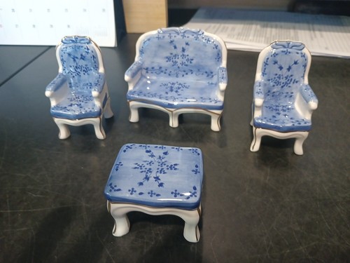 2 Miniature Blue White Porcelain Furnitures For Doll House - photo 2