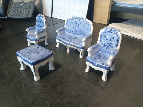 2 Miniature Blue White Porcelain Furnitures For Doll House - photo 4