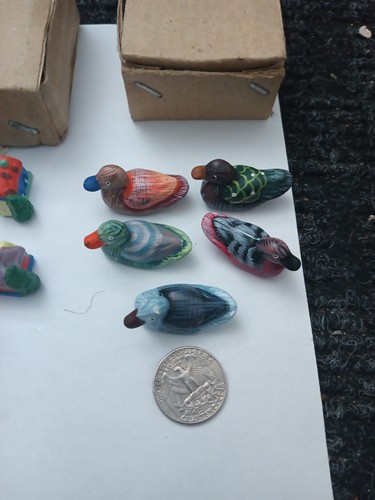 Hand-painted Miniature Duck Decoys Plus Hand-painted Houses 3 Se - photo 3