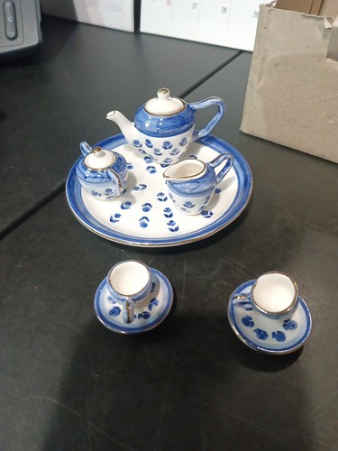 merchandise liquidations - photo 2