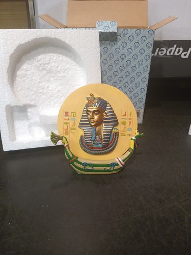 The Golden Mask Of Tutankhamun - photo 2