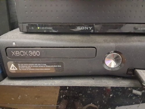 Microsoft Xbox 360 E 4GB Black Console W/controllers /games