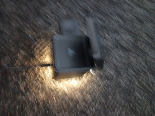3 In 1 Foldable Magnetic Wireless Charger - photo 2