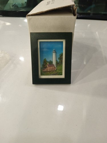 Six Pcs Framed Miniature 3D refrigerator magnets - photo 4