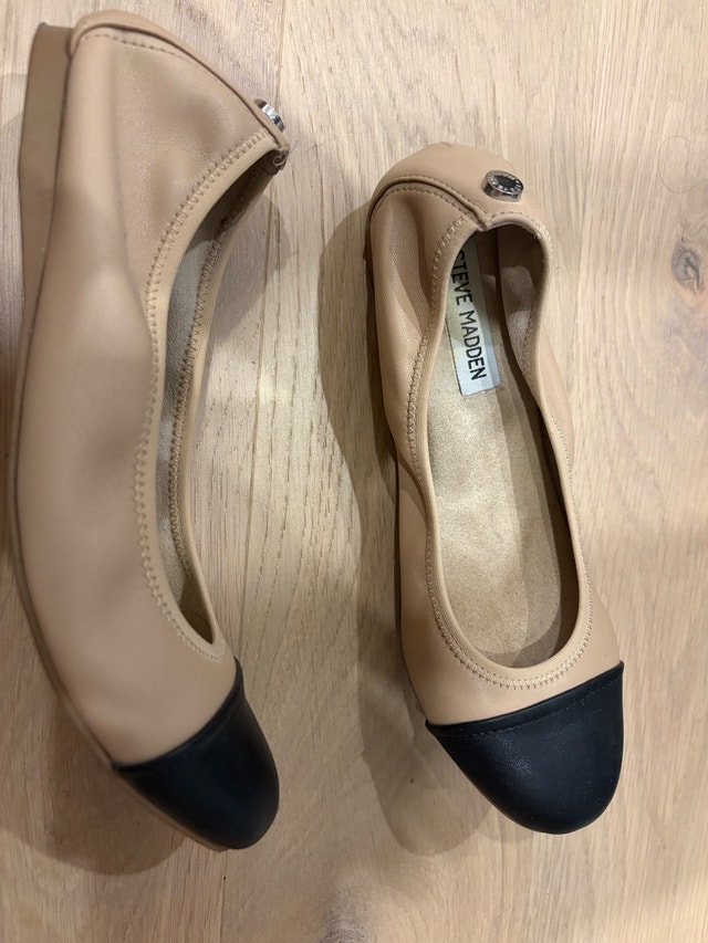 Size 6 Steve Madden Ballet Flats - photo 2