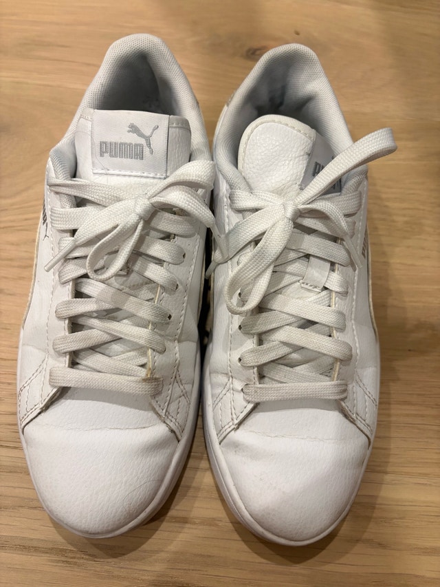 Size 6 Puma Sneakers