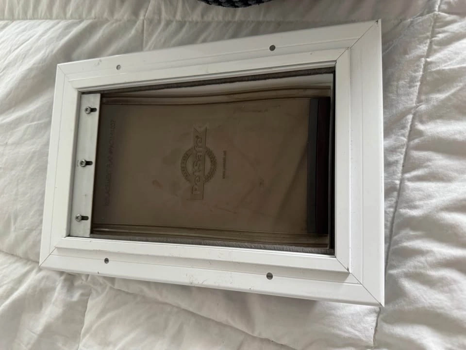 Cat/Small Dog Door and Brand New Pet Bed - photo 2