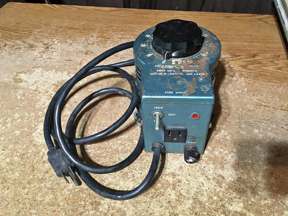 STACO 3PN1020 Variable Auto Transformer 240V