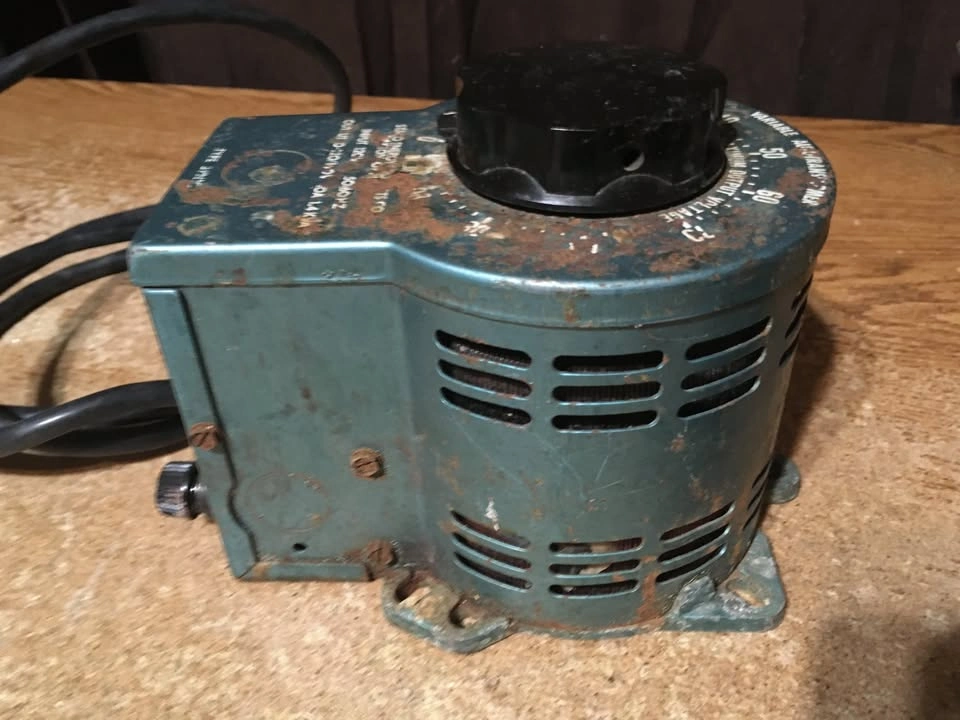STACO 3PN1020 Variable Auto Transformer 240V - photo 3