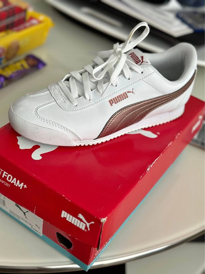 Puma Turino Metallic Women's Size 7.5