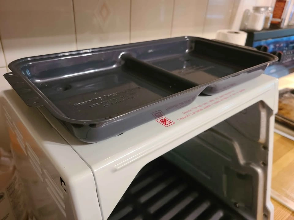Ronco ShowTime Rotisserie and BBQ Oven used once - photo 5