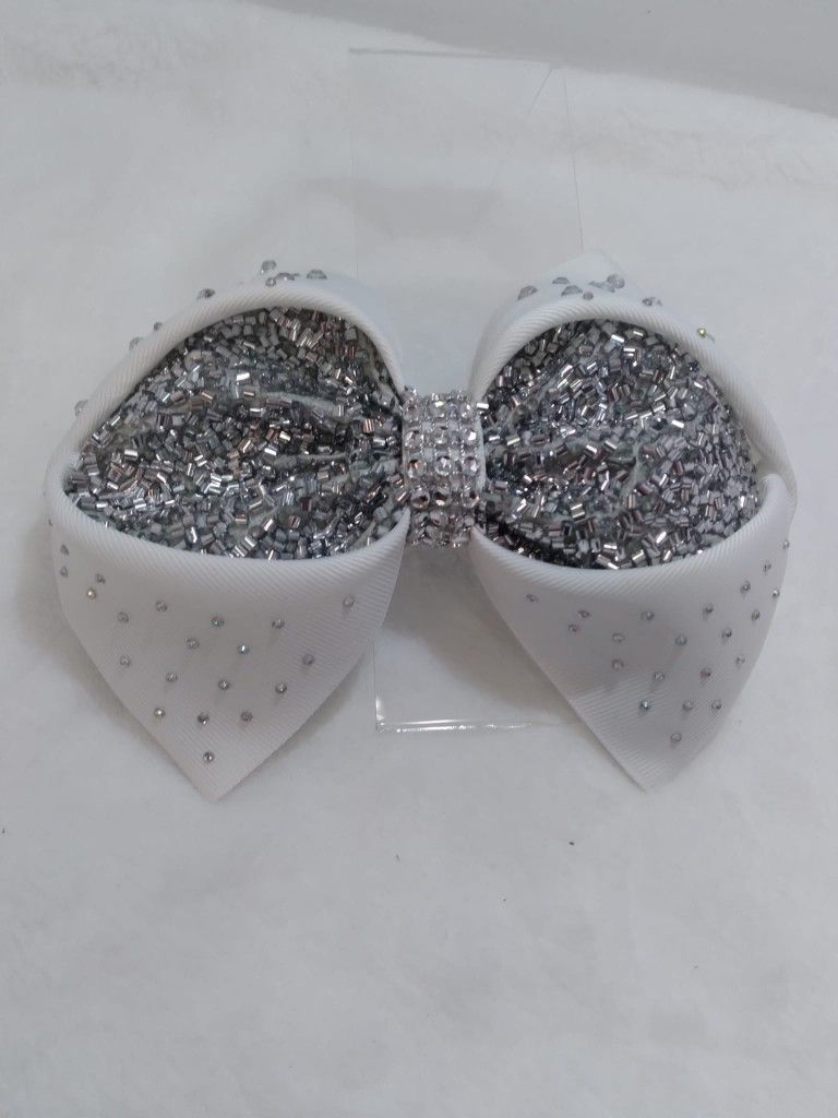 White Bow - photo 2