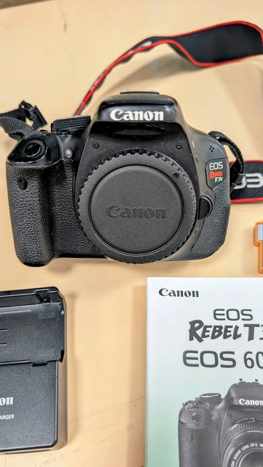 Canon 600D EOS Rebel T3i 18 MP Digital SLR Camera - photo 2