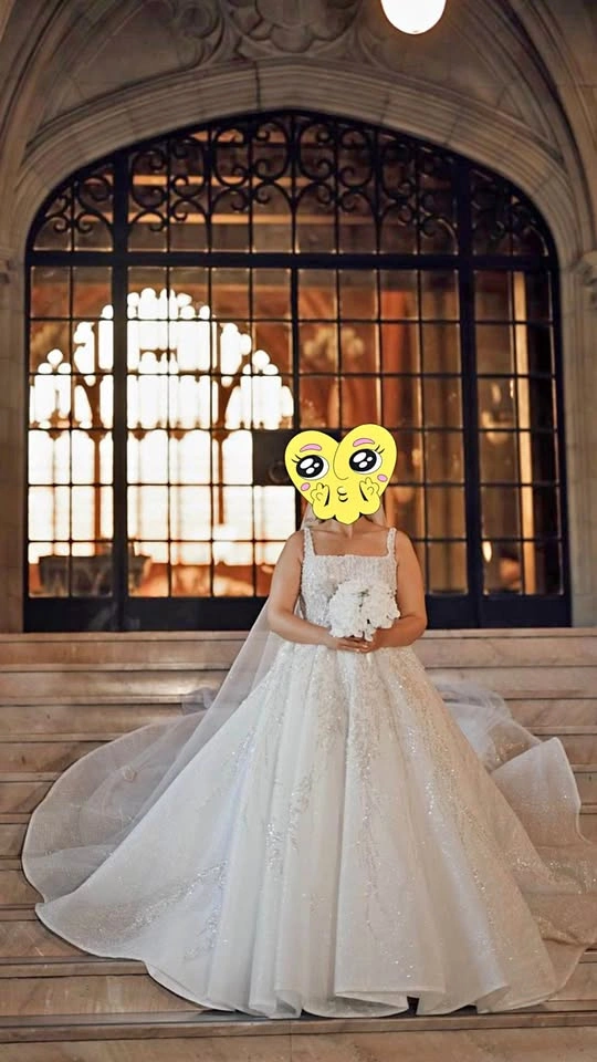 Luxury Wedding Dress – Timeless Elegance