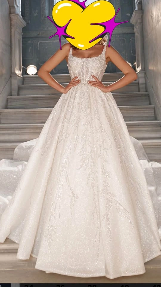 Luxury Wedding Dress – Timeless Elegance - photo 3