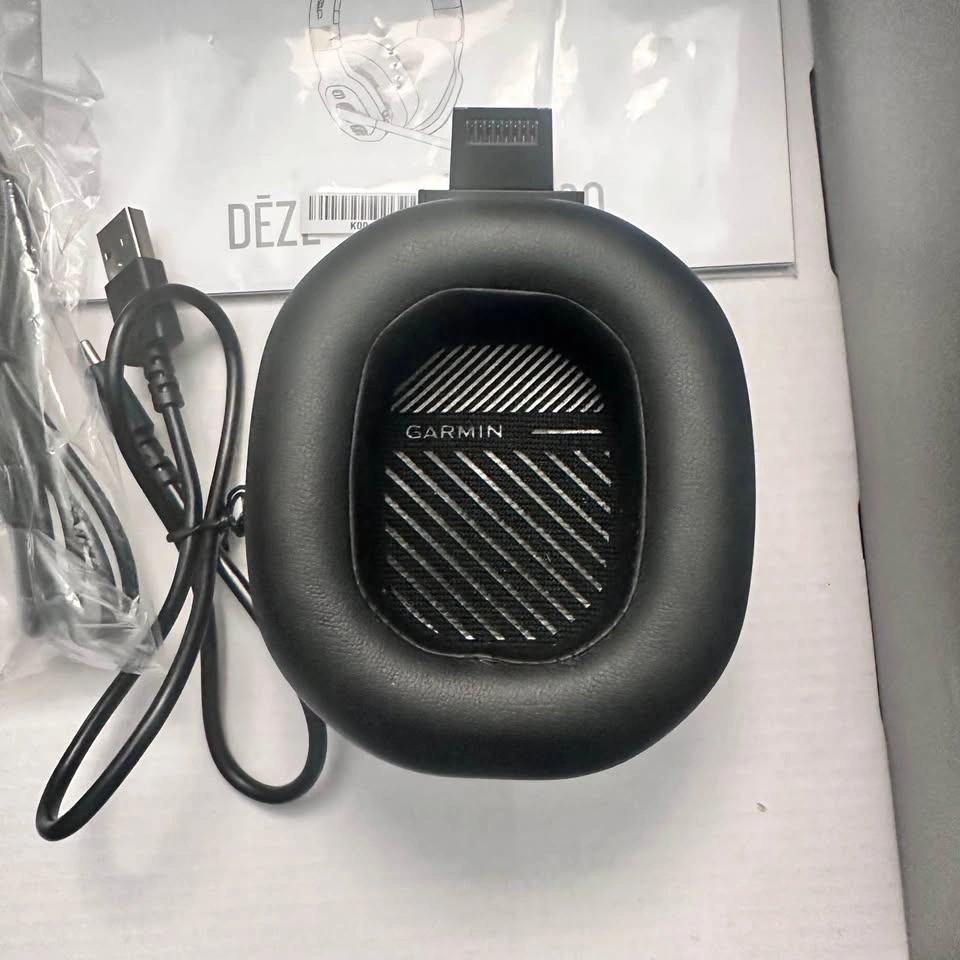 Garmin Dezl 200 headset brand new - photo 2