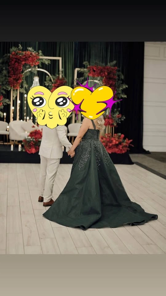 Emerald Green Couture Gown with Overskirt - photo 3