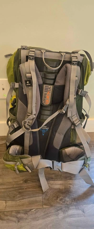 Deuter ACT Lite 60+10 Hiking Backpack with Rain Cover - photo 2