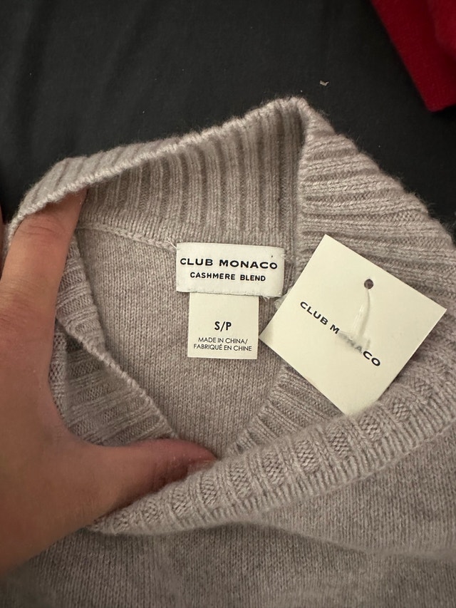 Club Monaco Cashmere Blend Sweater - photo 3