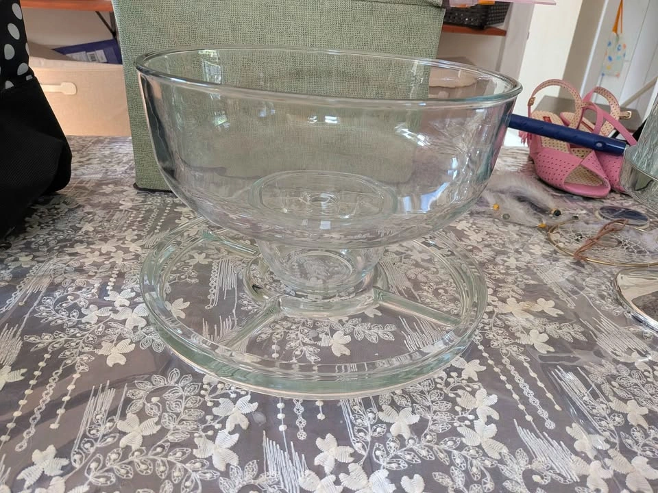 Versatile 4-in-1 Glass Cake Stand, Punch Bowl & Appetizer Set - photo 3